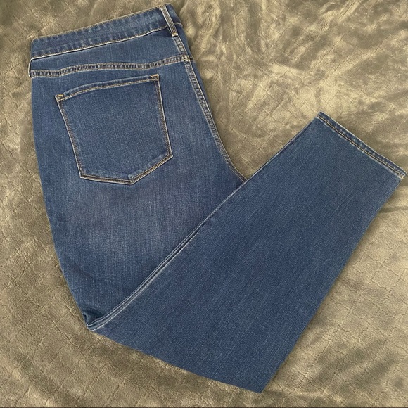 NWT Old Navy Ripped Skinny Jeans - Picture 2 of 4